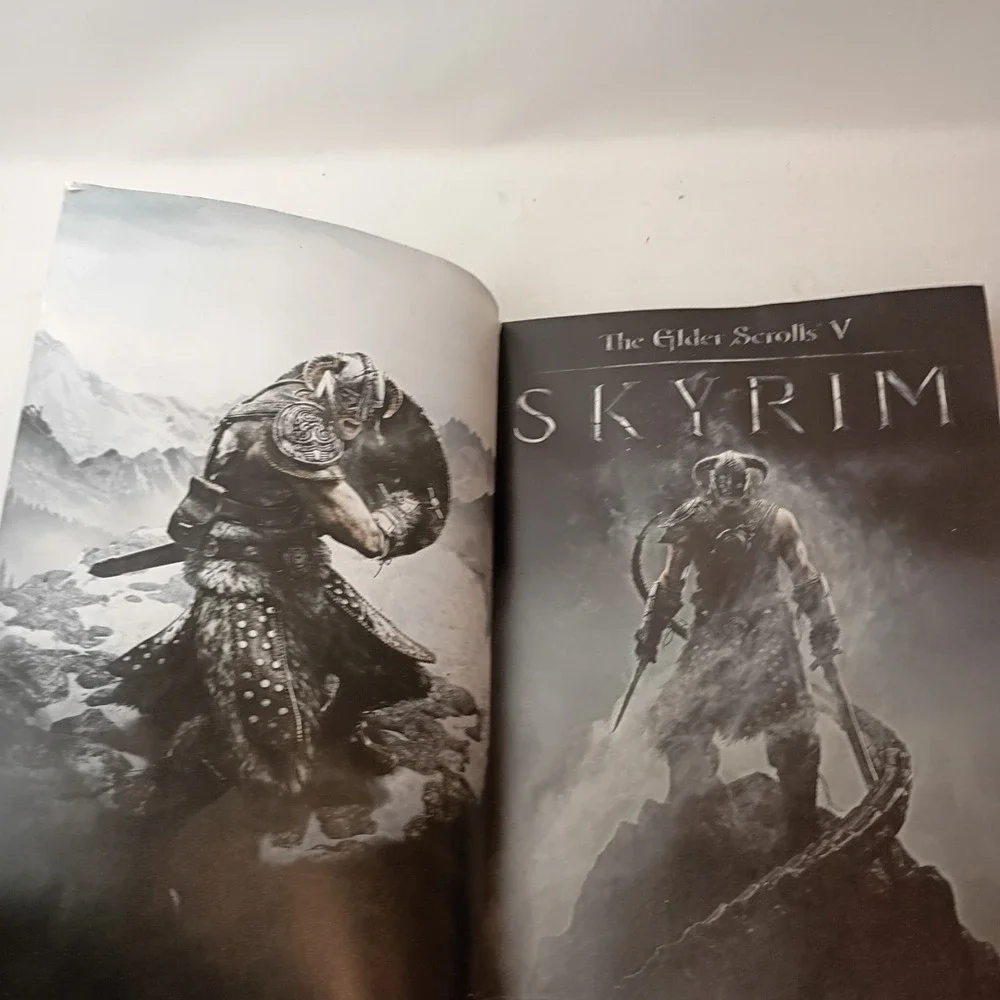 Skyrim Elder Scrolls V Prima Official Game Guide 2011 Paperback